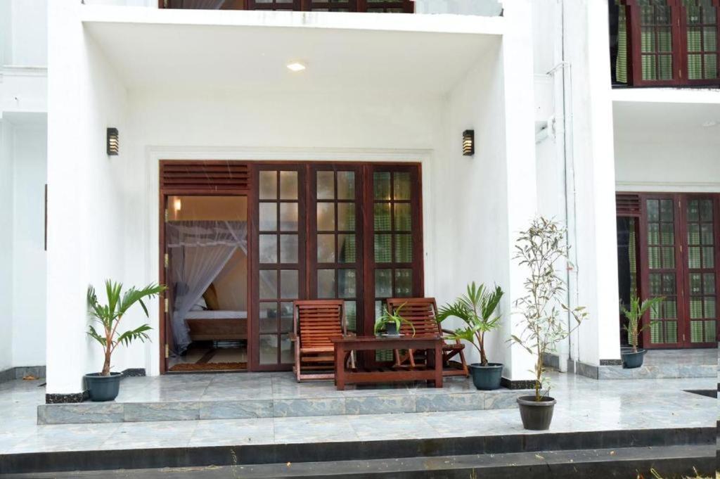 Bed and breakfast Country House Dikwella Extérieur photo