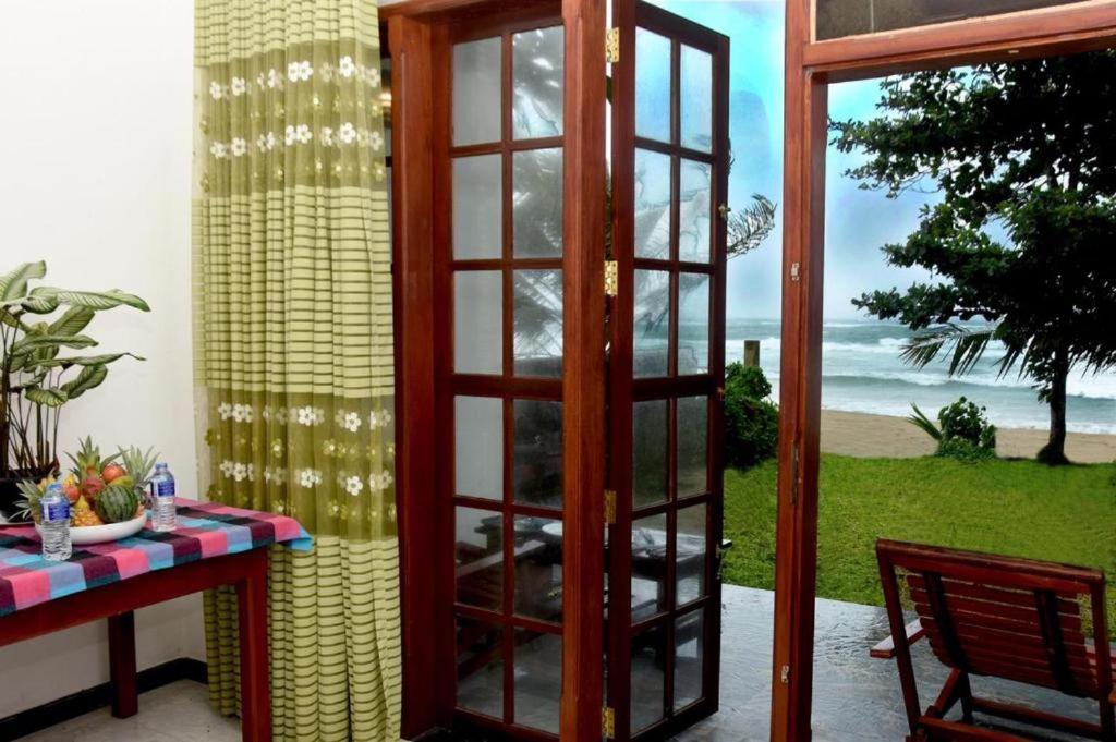 Bed and breakfast Country House Dikwella Extérieur photo